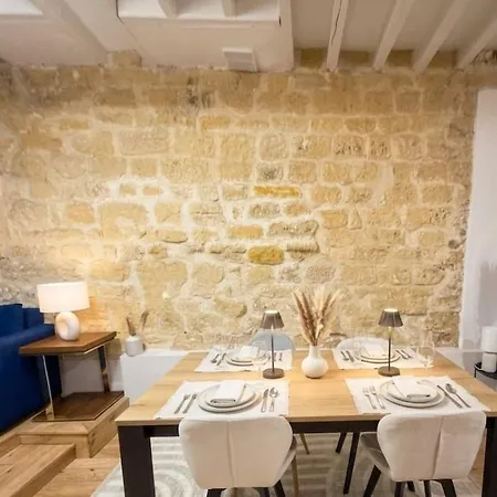 Duplex Sublime Et Lumineux Au Centre 10 Minutes De Paris Parking Privee Souterrain Apartment Rueil-Malmaison